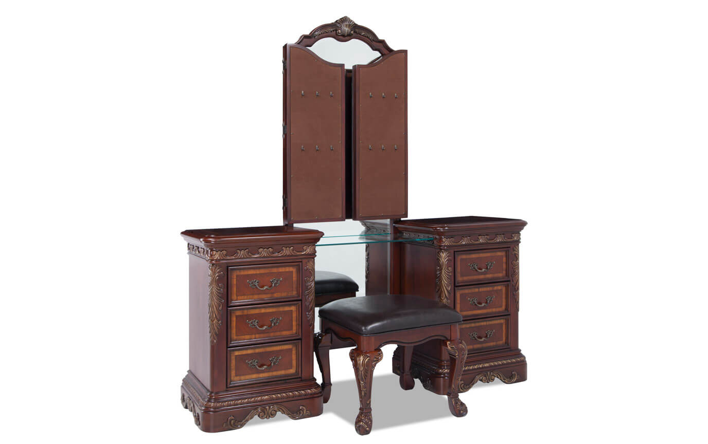 Majestic Bedroom Set