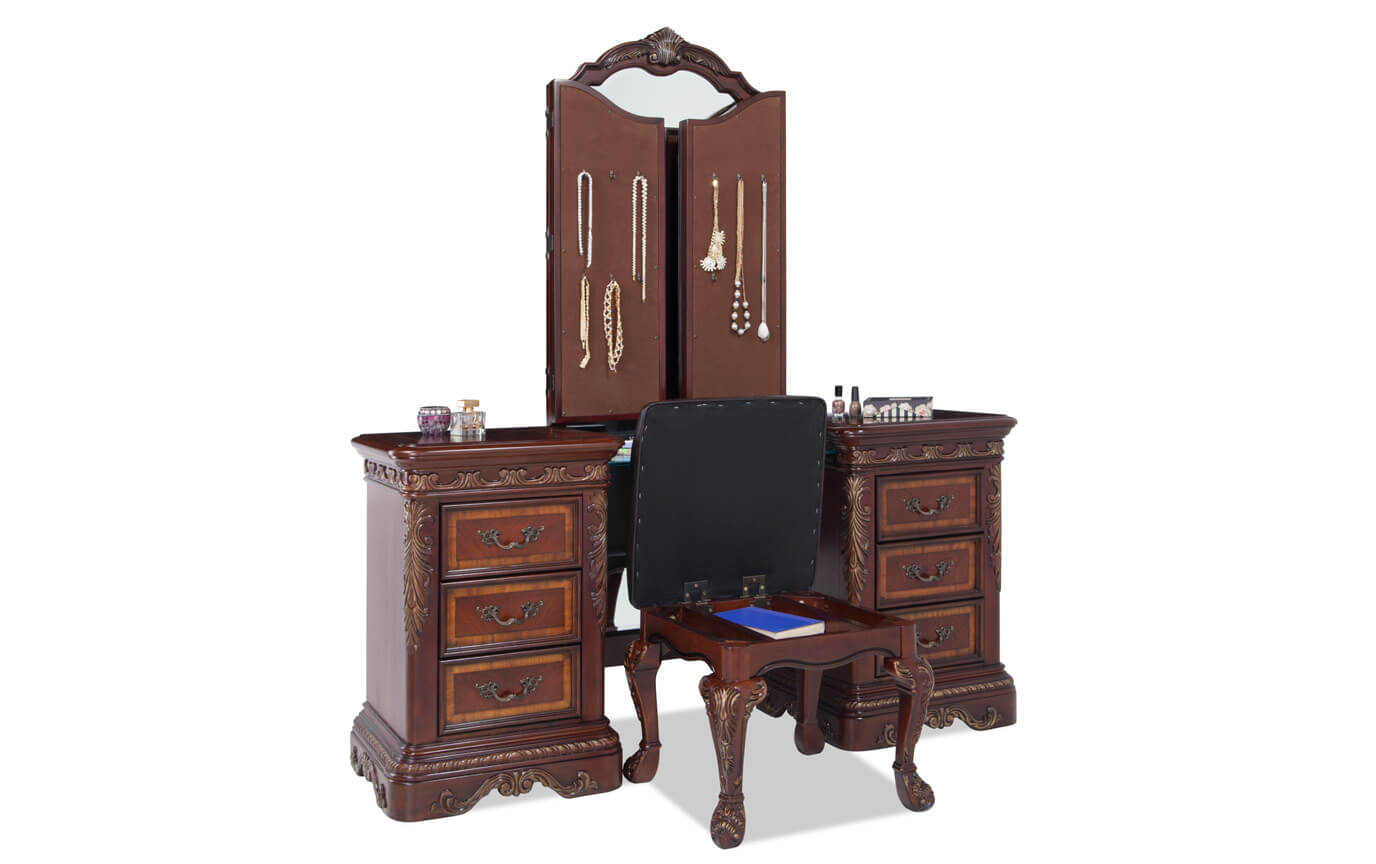 Majestic Bedroom Set