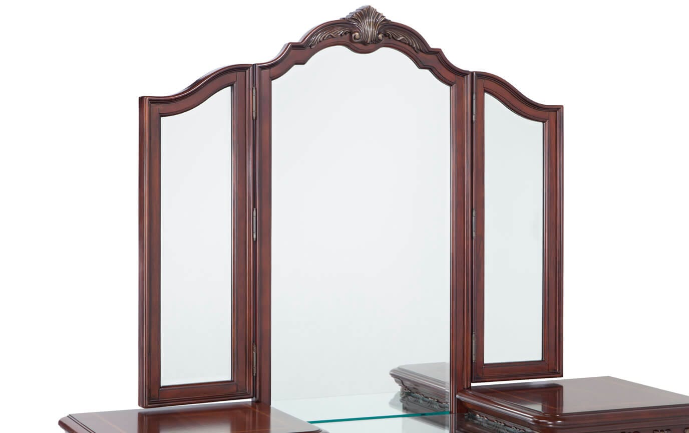 Majestic Bedroom Set