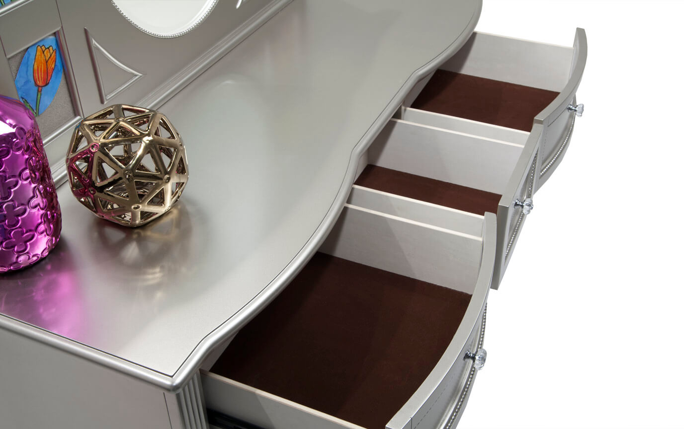 Madelyn Upholstered Youth Bedroom Set