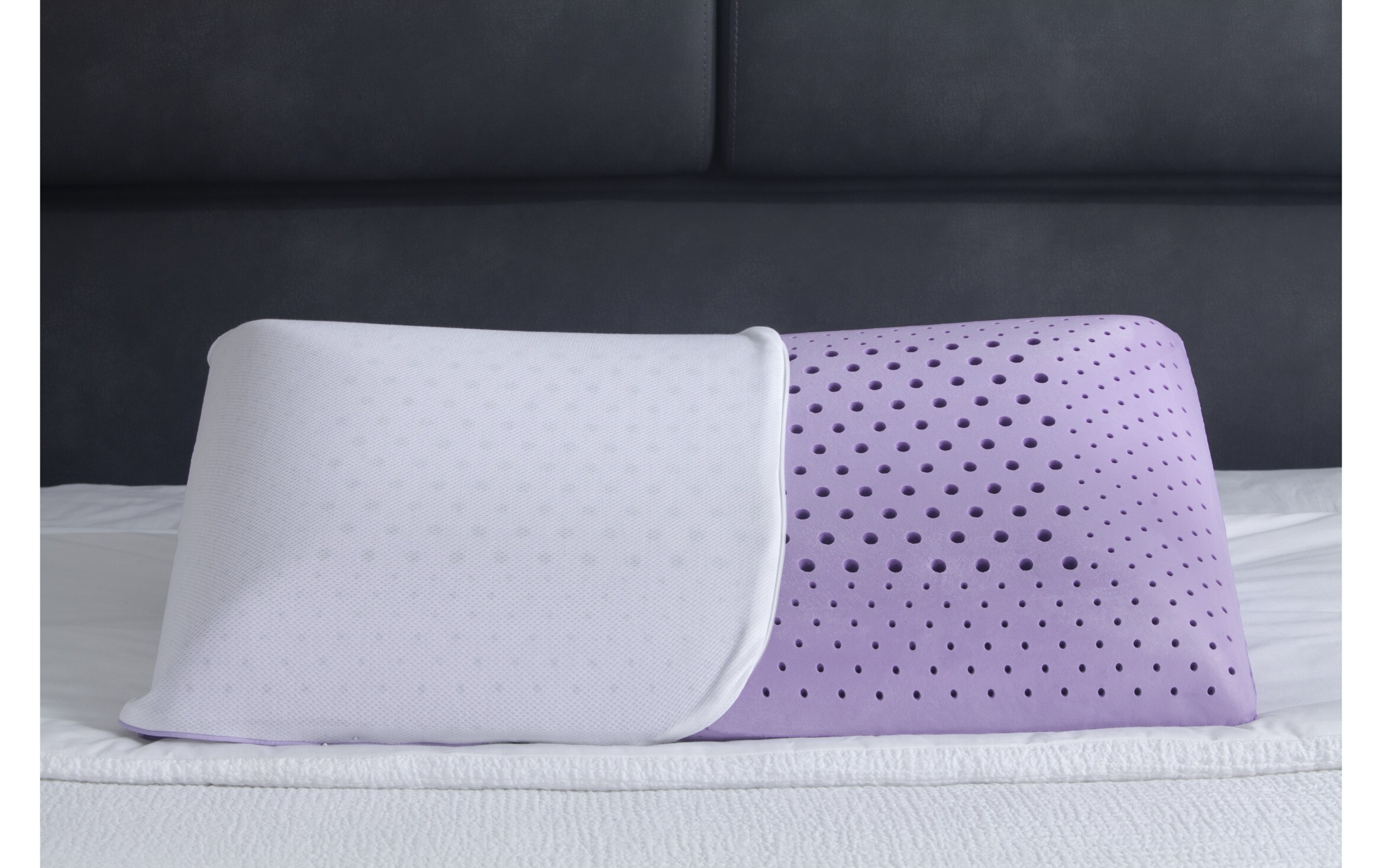 temperature reactive memory foam pillow