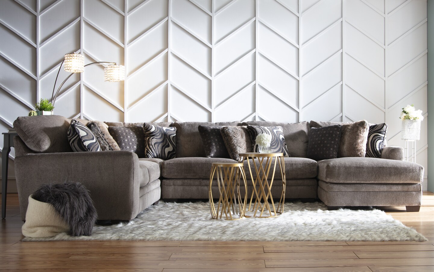 Luxe Gray 150 4 Piece Right Arm Facing Chaise Sectional Bob s Discount Furniture Mattress Store