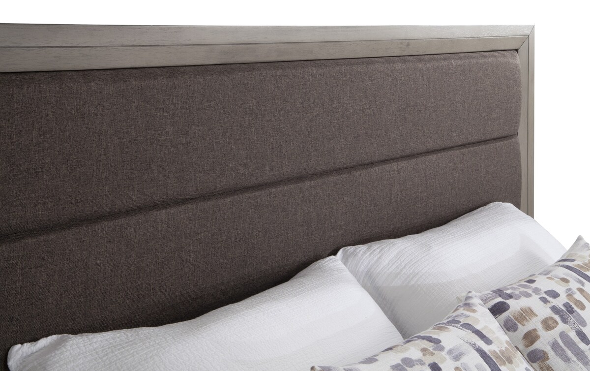 Tremont Queen Gray Bed queen