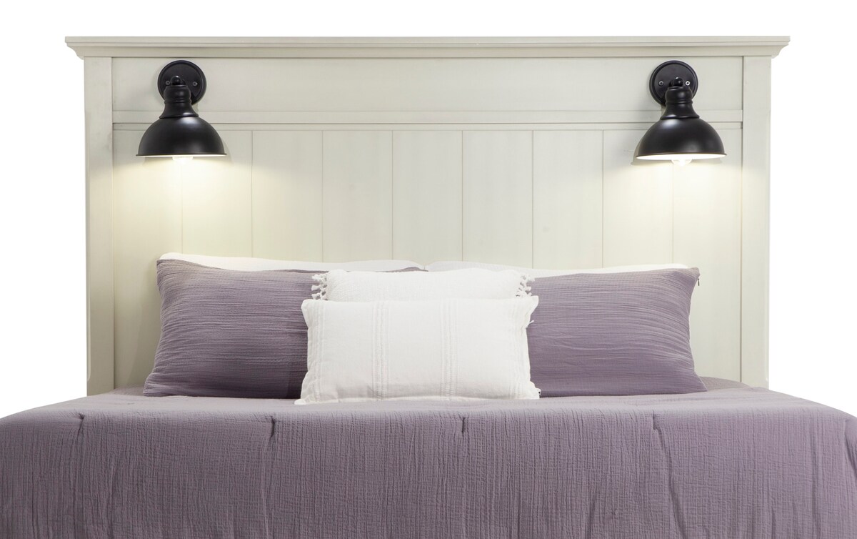 Charleston Queen Bed white_finish