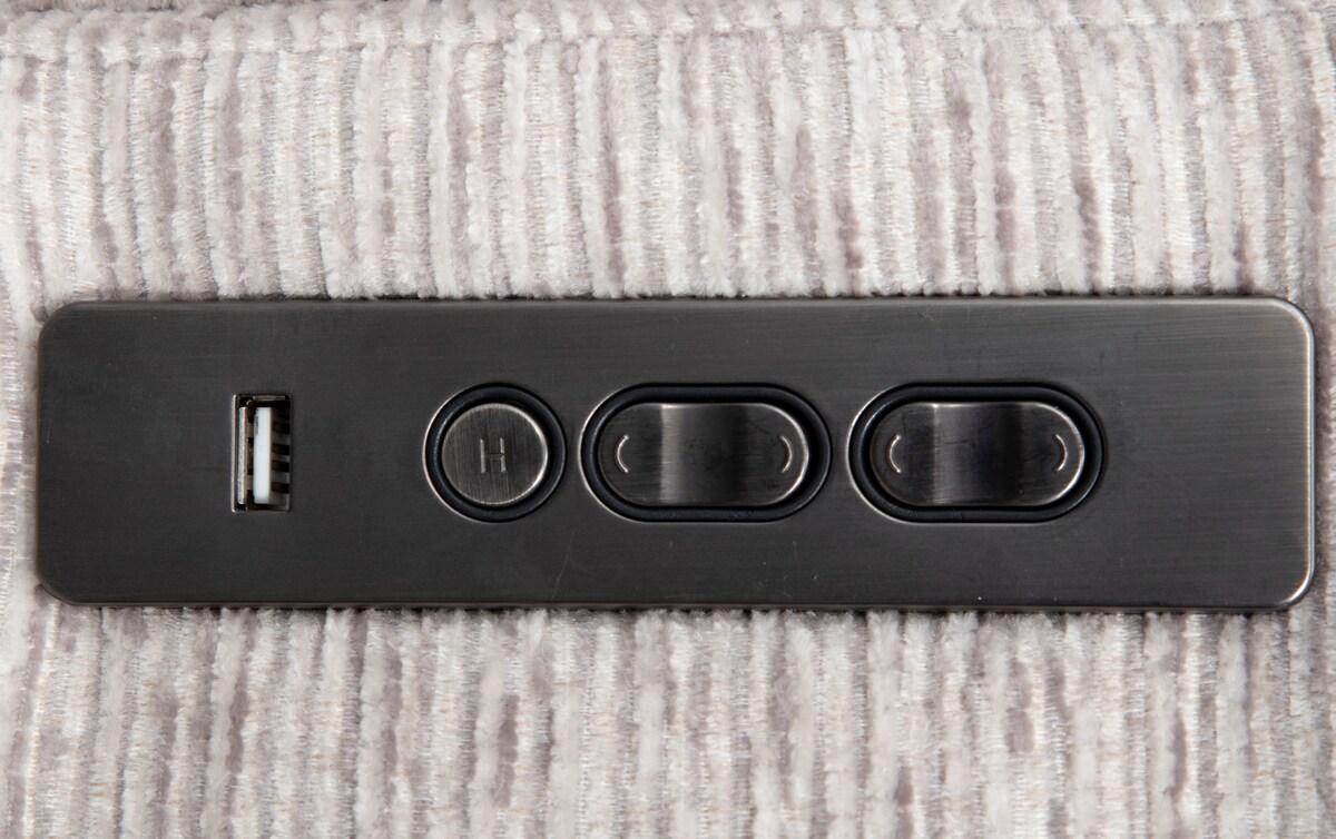 Everest Power Recliner lightgray_color Bob's Discount Furniture