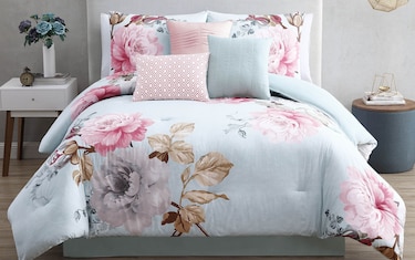 Rigy King Multi Floral 7 Piece Comforter Set | Bob's Discount Furniture ...