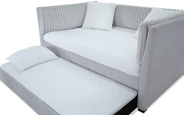 Bob's furniture daybeds hotsell