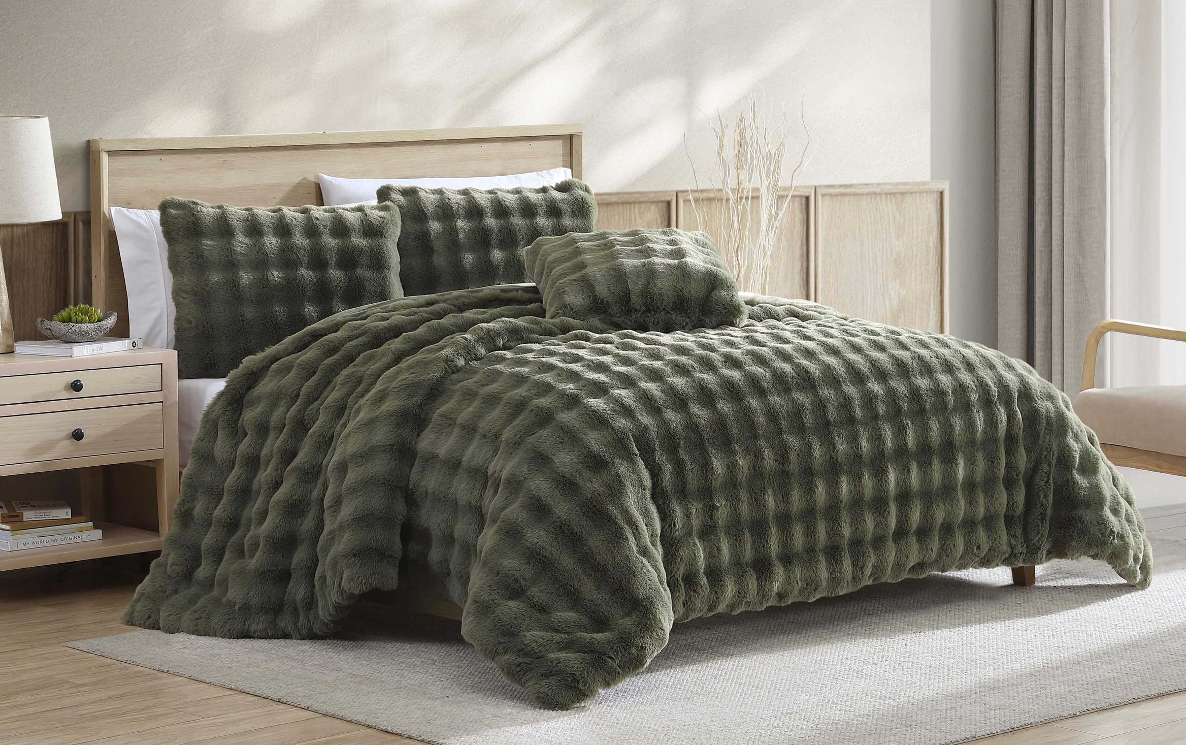 Olivia King Green 4 Piece Comforter Set